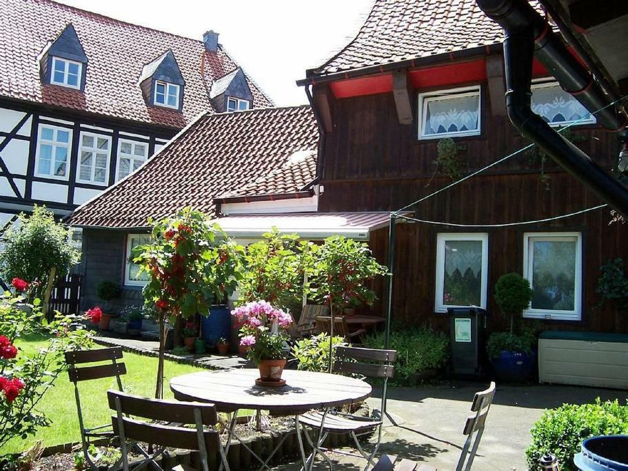 Altes Tageloehnerhaus Von 1510 Mit Garten Und Parkplatz Гослар Екстер'єр фото